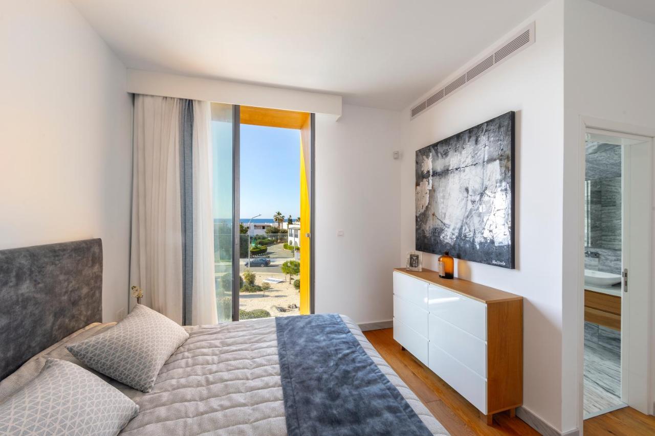 Villa Laurus 6, Walking Distance To The Beach Paphos Exterior foto